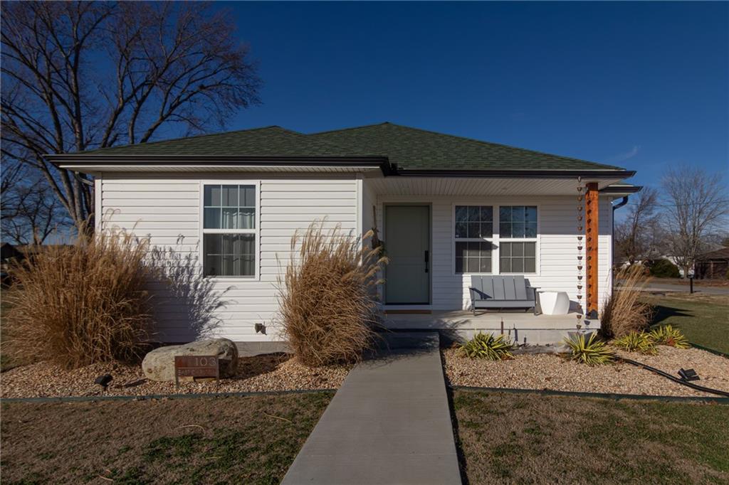 Listing Photo MLS #HMS2594401