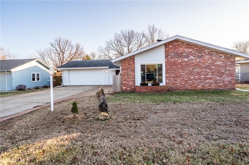 Listing Photo MLS #HMS2595147