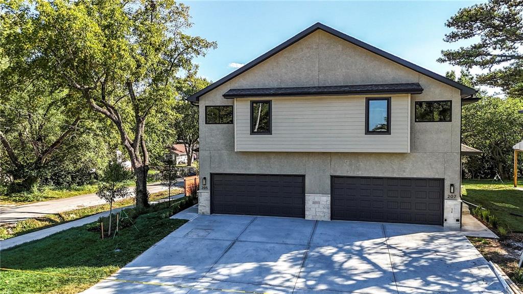 Listing Photo MLS #HMS2595401