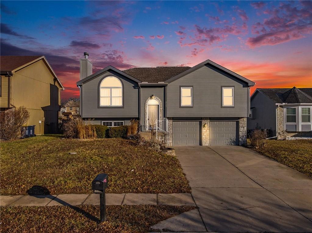 Listing Photo MLS #HMS2595557