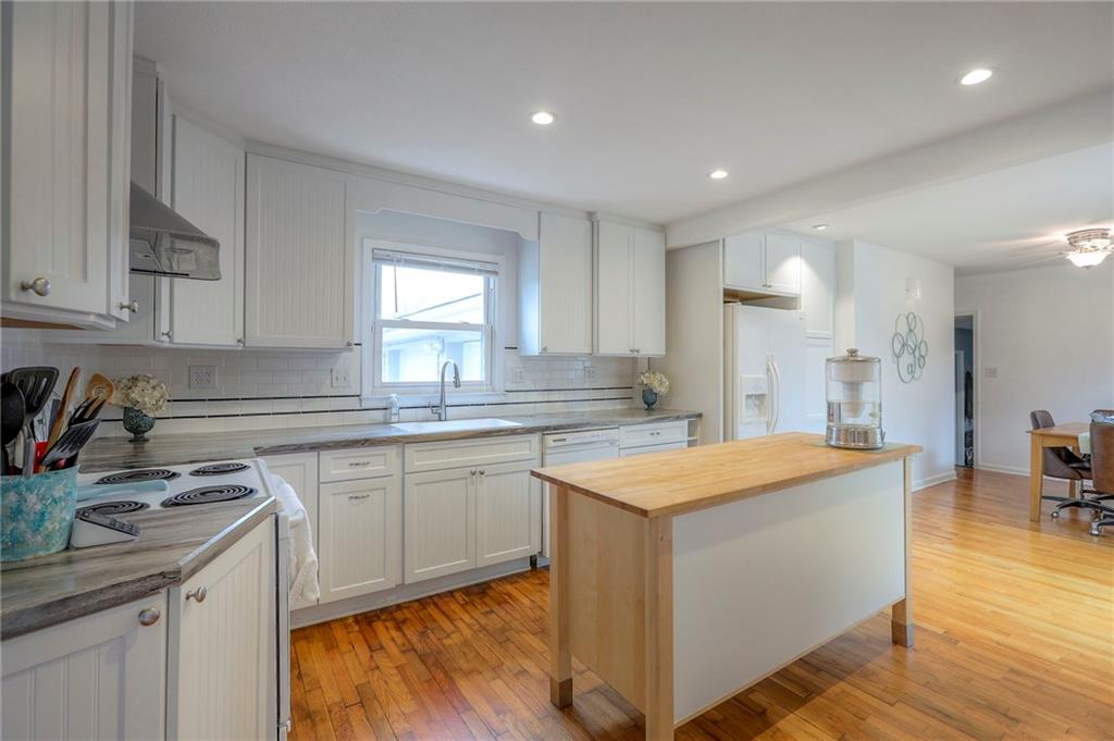 Listing Photo MLS #HMS2595608