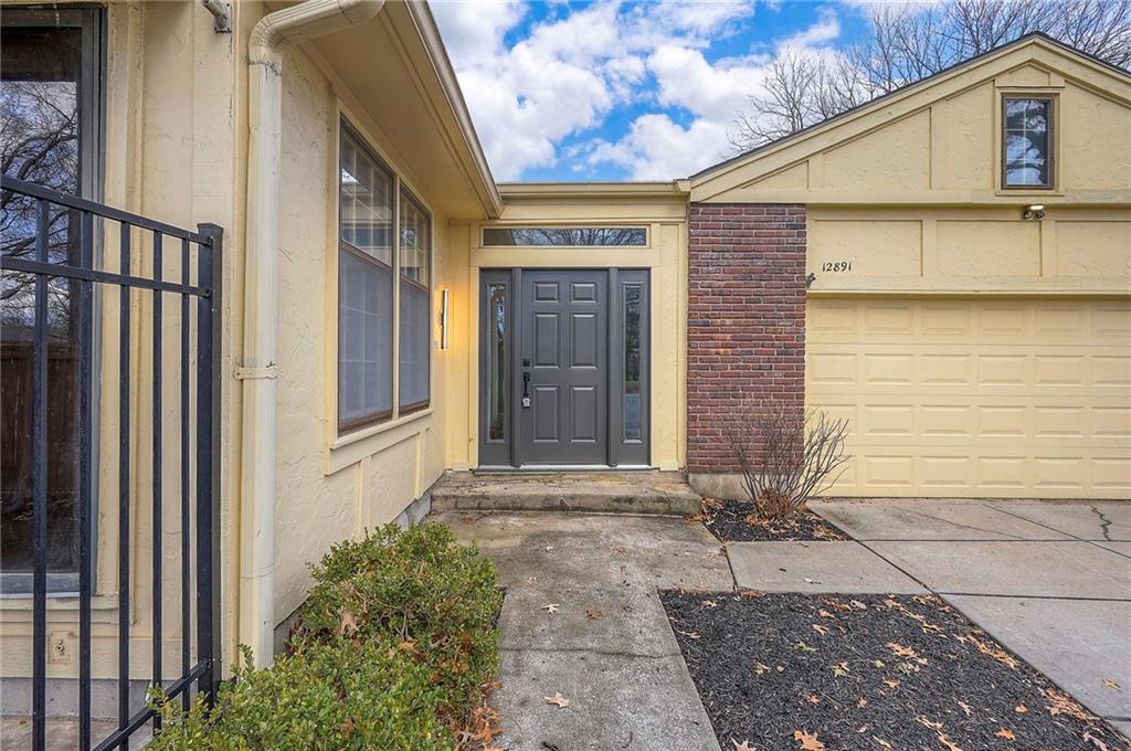 Listing Photo MLS #HMS2595678