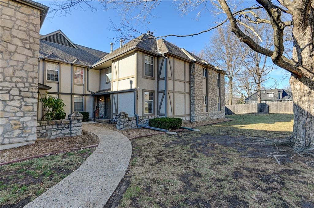 Listing Photo MLS #HMS2595833