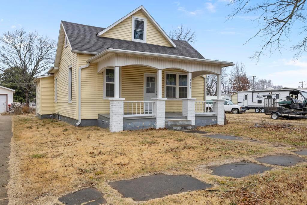 Listing Photo MLS #HMS2595931