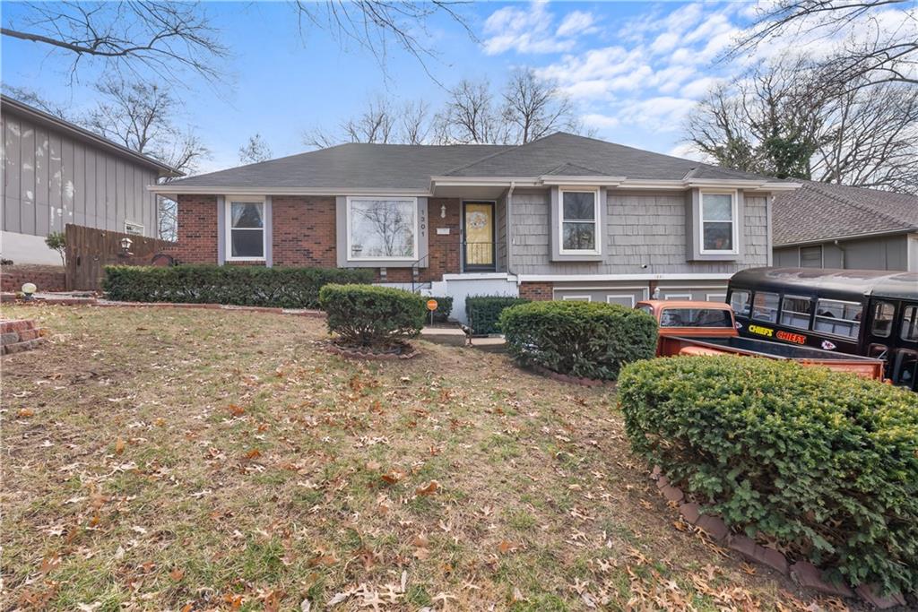 Listing Photo MLS #HMS2596028