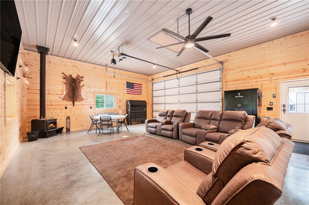 Listing Photo MLS #HMS2596045