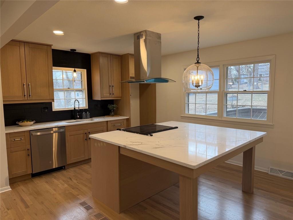 Listing Photo MLS #HMS2596131