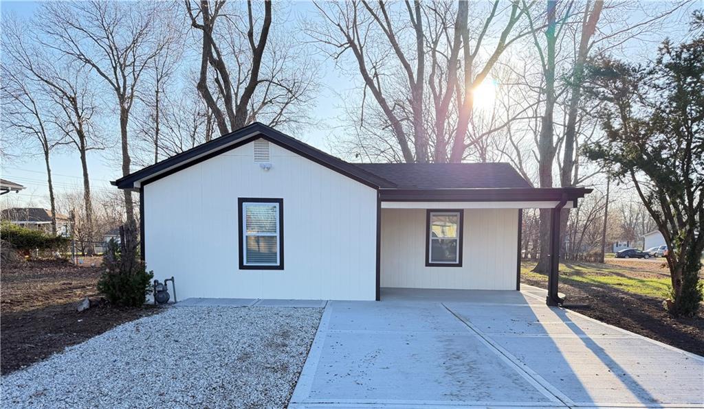 Listing Photo MLS #HMS2596393