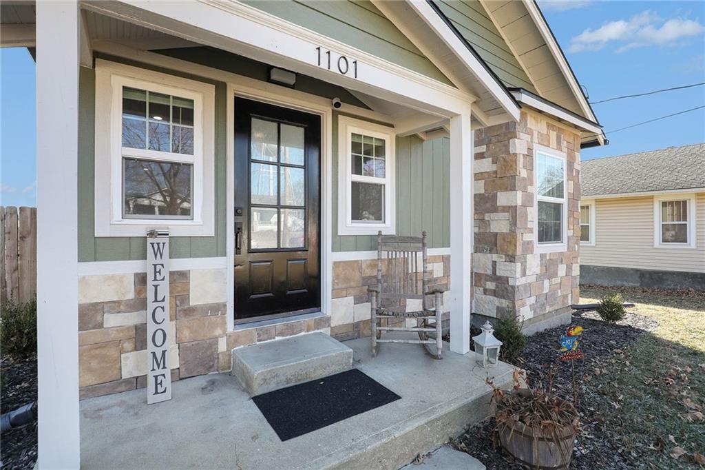 Listing Photo MLS #HMS2597259