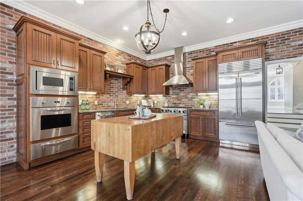 Listing Photo MLS #HMS2597497