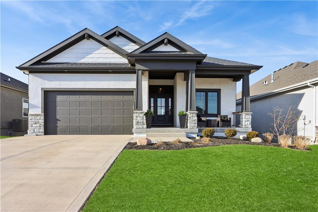 Listing Photo MLS #HMS2600952