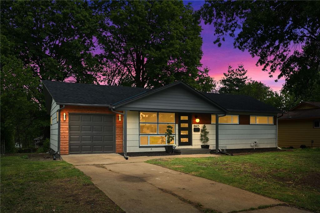 Listing Photo MLS #HMS2601895