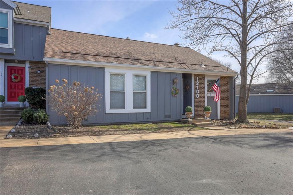 Listing Photo MLS #HMS2602106