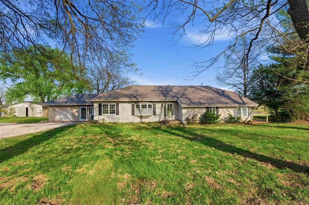 Listing Photo MLS #HMS2602120