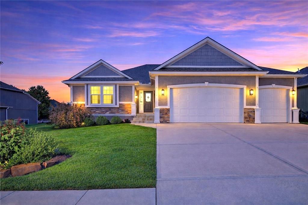 Listing Photo MLS #HMS2602918