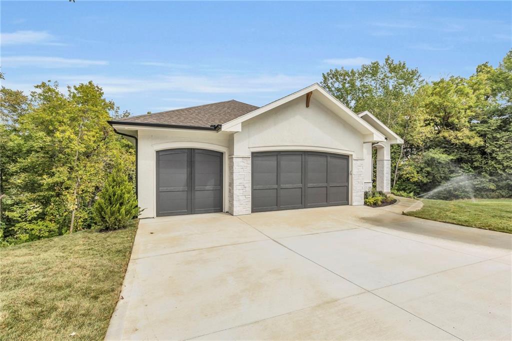 Listing Photo MLS #HMS2603691