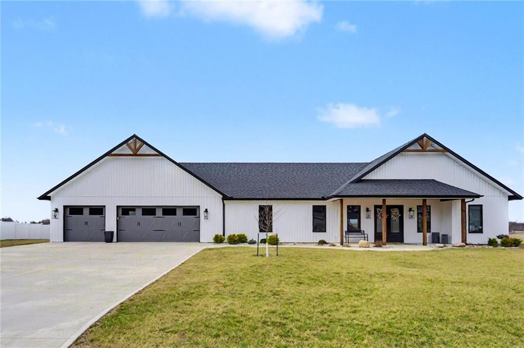 Listing Photo MLS #HMS2604073