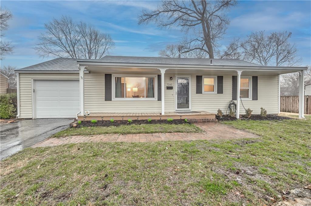 Listing Photo MLS #HMS2604684