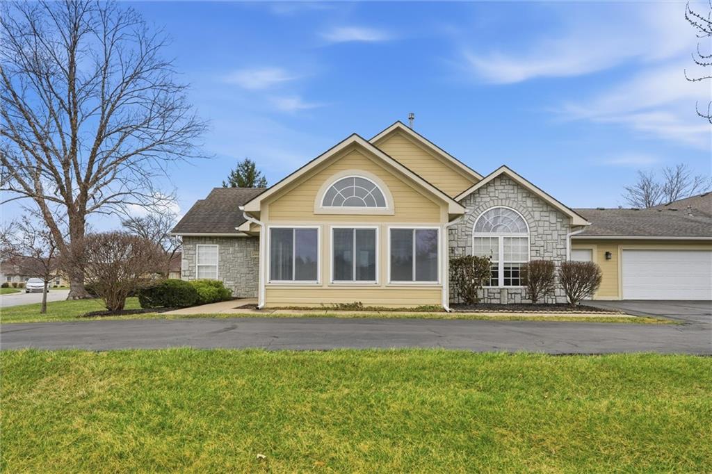 Listing Photo MLS #HMS2604995