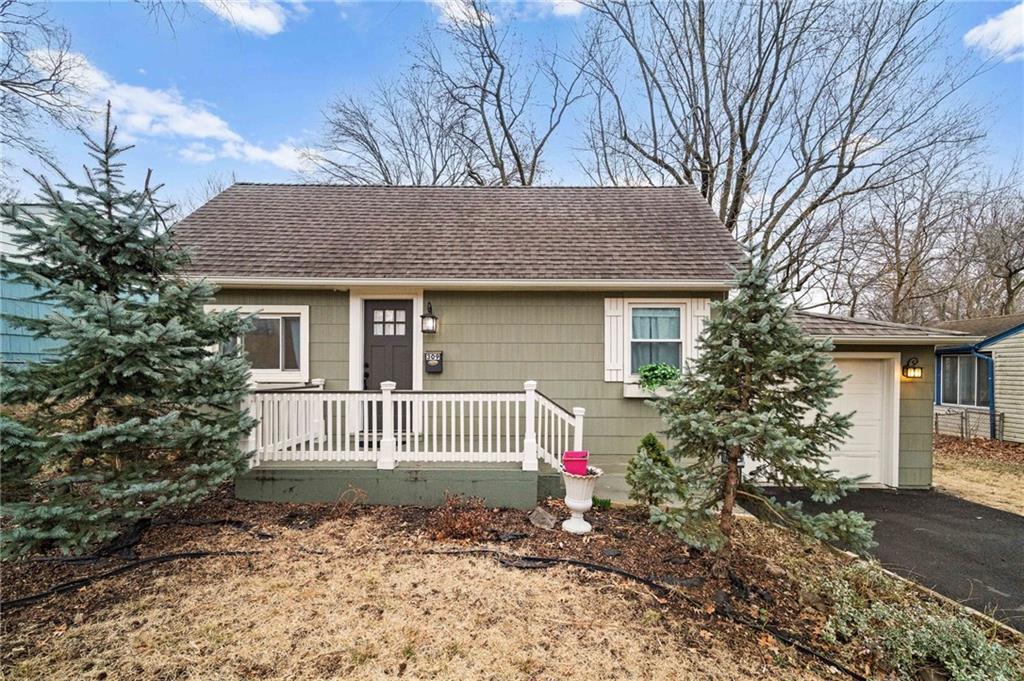 Listing Photo MLS #HMS2605047