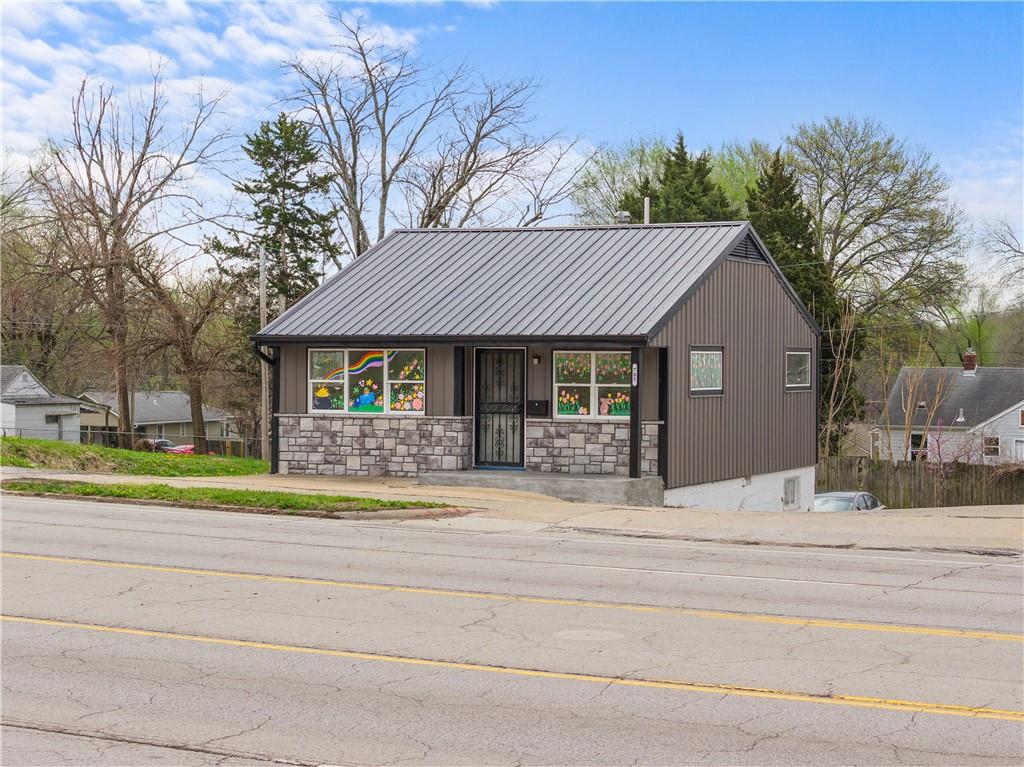 Listing Photo MLS #HMS2605165