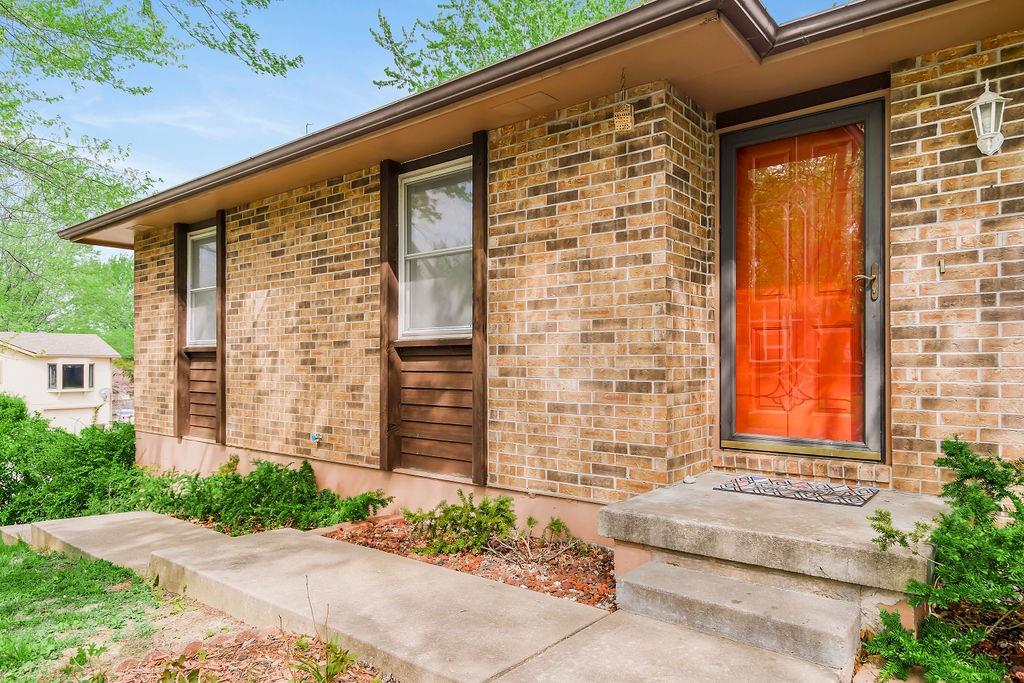 Listing Photo MLS #HMS2605284