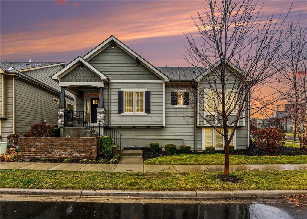 Listing Photo MLS #HMS2605358