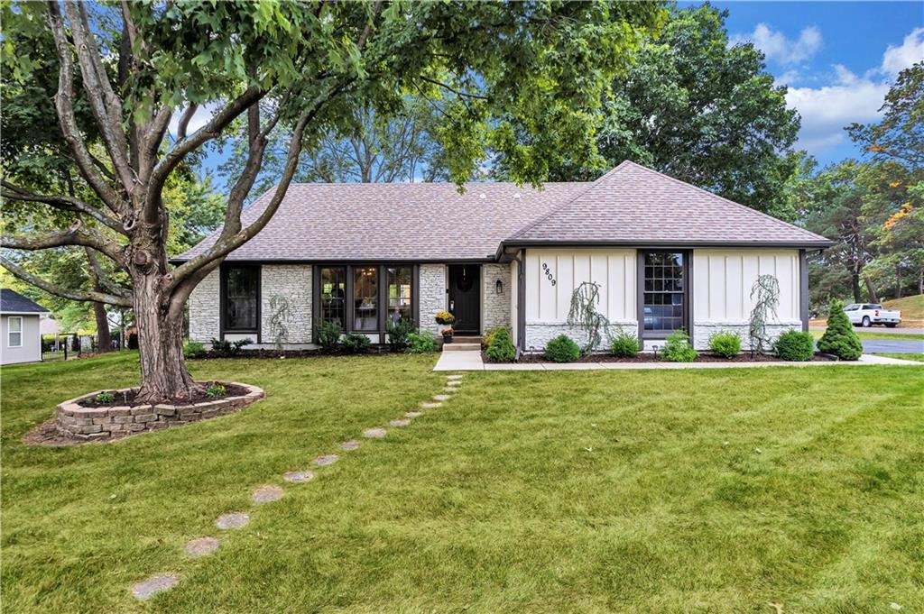 Listing Photo MLS #HMS2605558