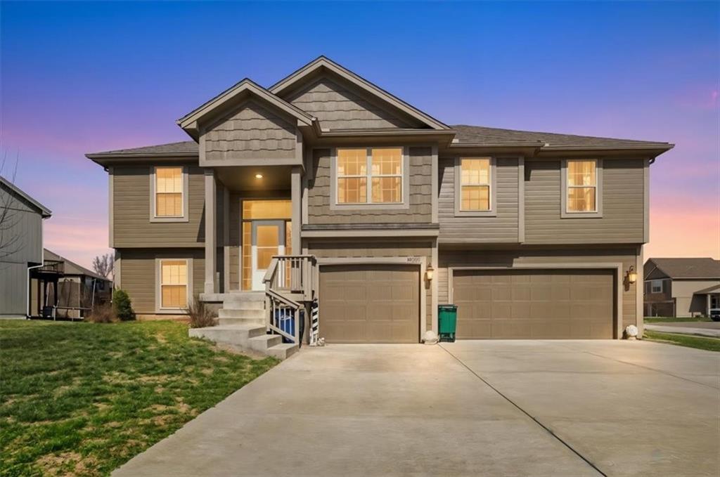 Listing Photo MLS #HMS2605690