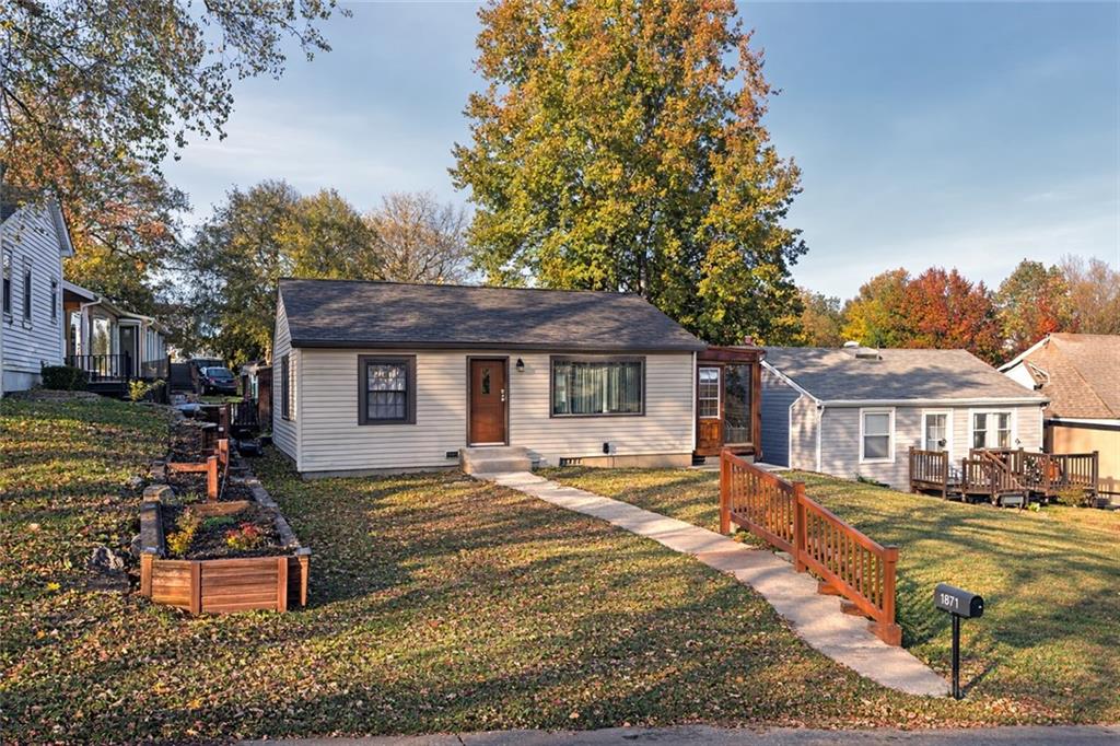 Listing Photo MLS #HMS2605706