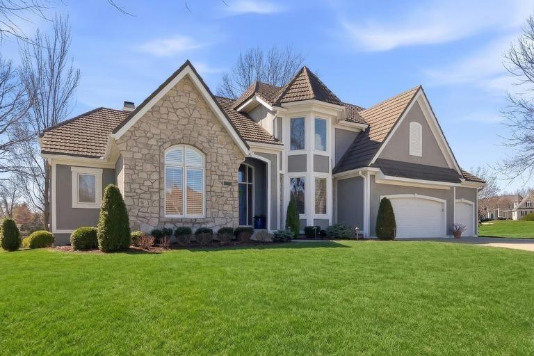 Listing Photo MLS #HMS2605861