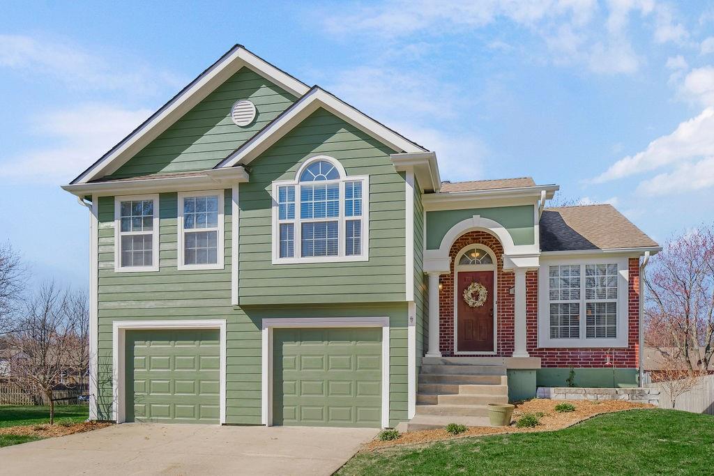 Listing Photo MLS #HMS2606098