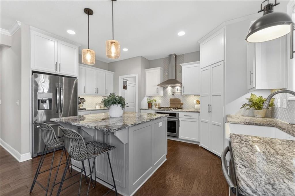 Listing Photo MLS #HMS2606234