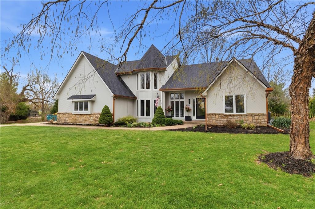 Listing Photo MLS #HMS2606383