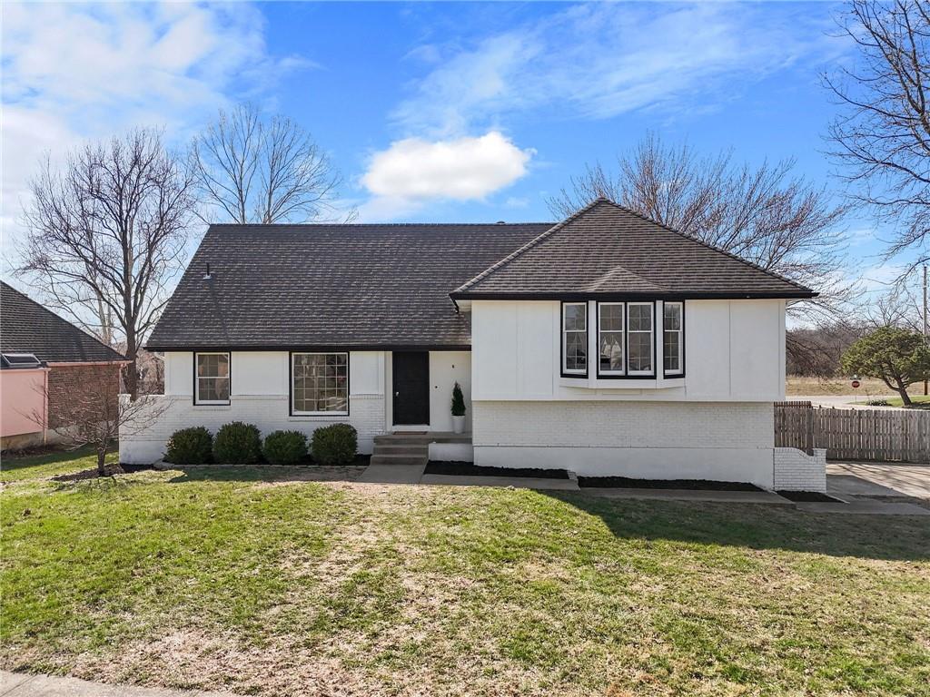 Listing Photo MLS #HMS2606561