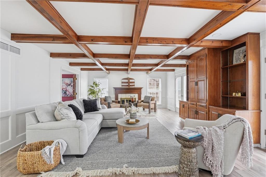 Listing Photo MLS #HMS2606651