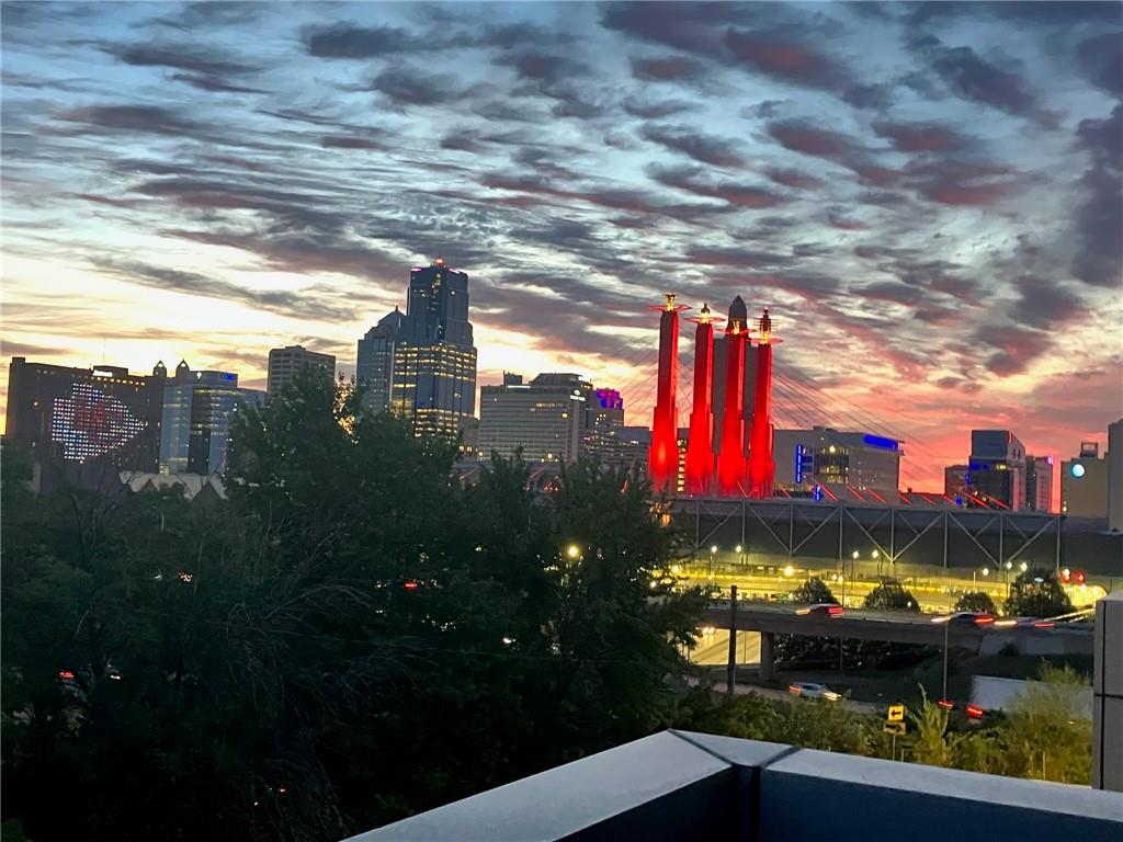 Listing Photo MLS #HMS2606929