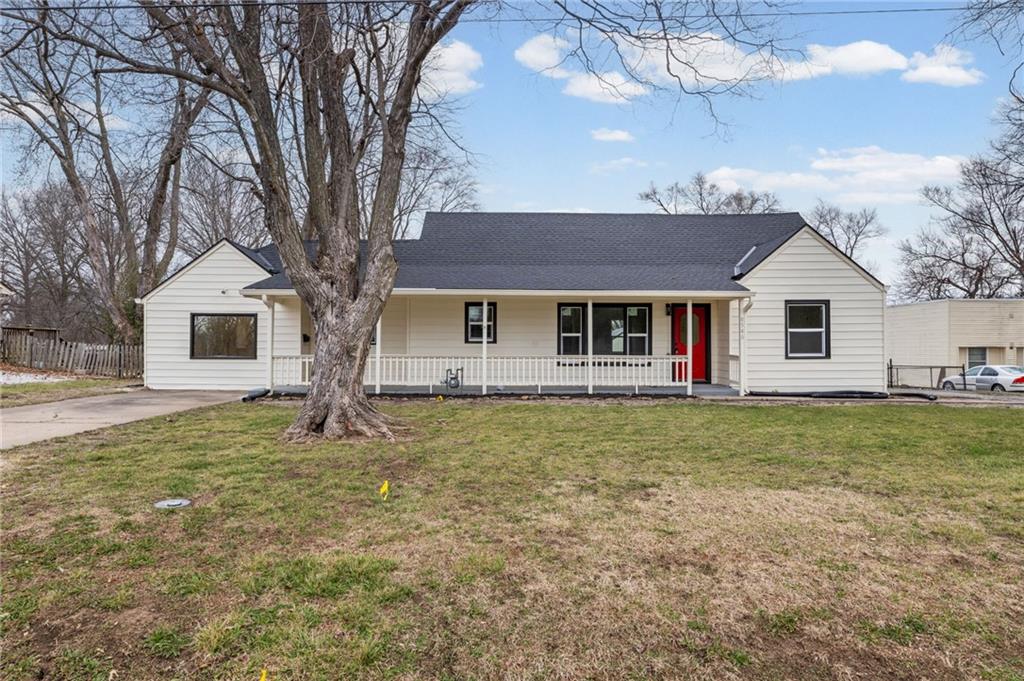 Listing Photo MLS #HMS2607092