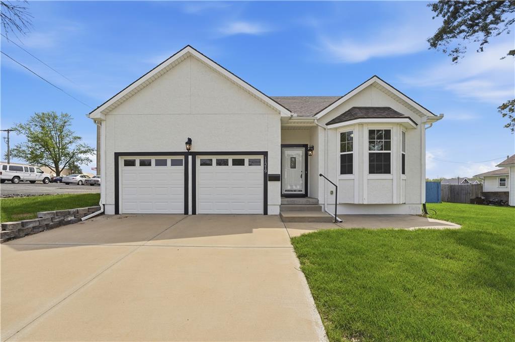 Listing Photo MLS #HMS2607878