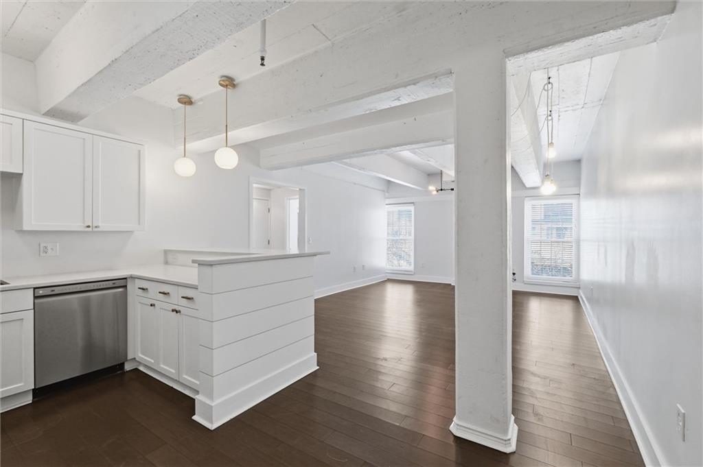 Listing Photo MLS #HMS2608112