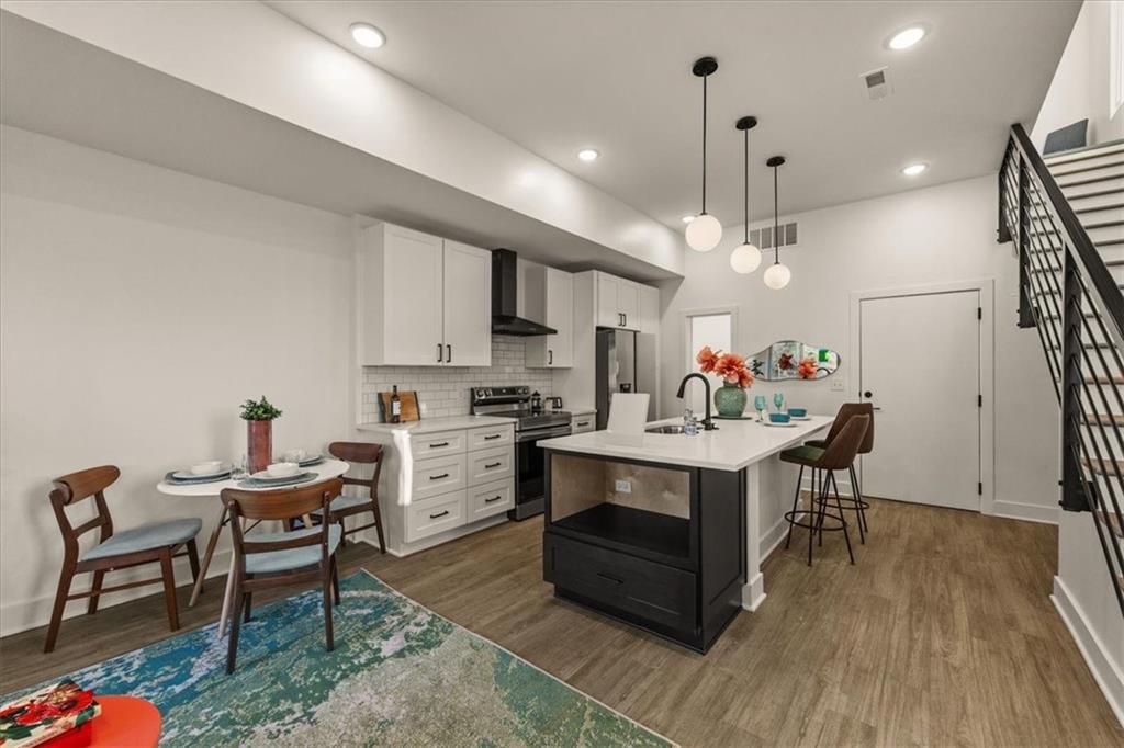 Listing Photo MLS #HMS2608132