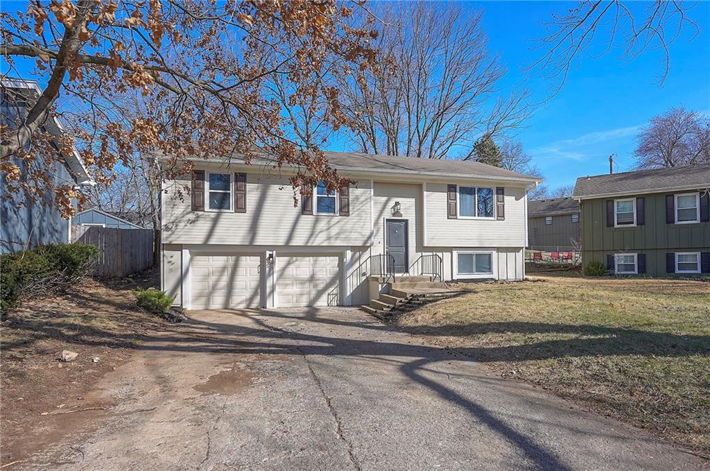 Listing Photo MLS #HMS2608314