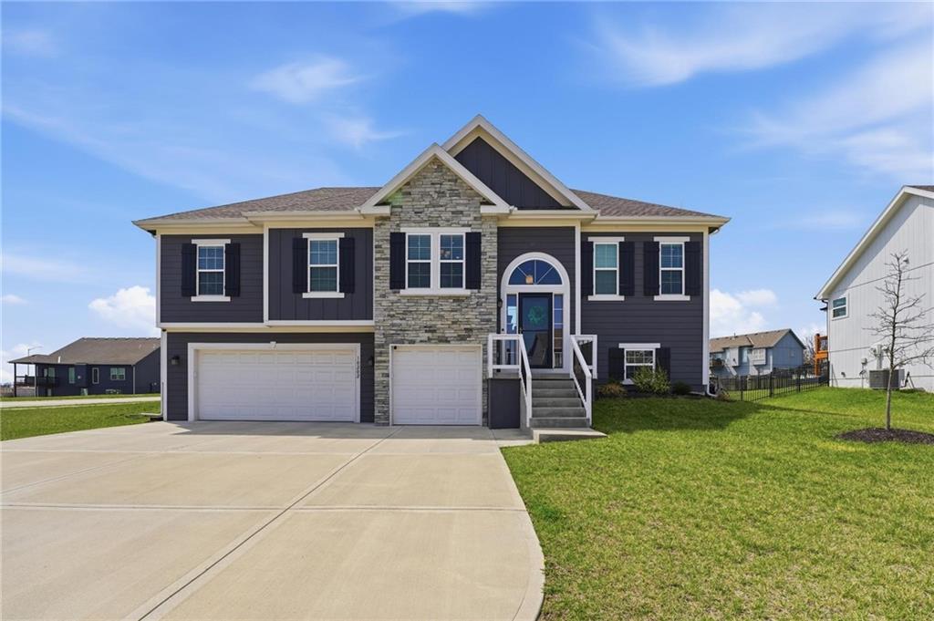 Listing Photo MLS #HMS2608616