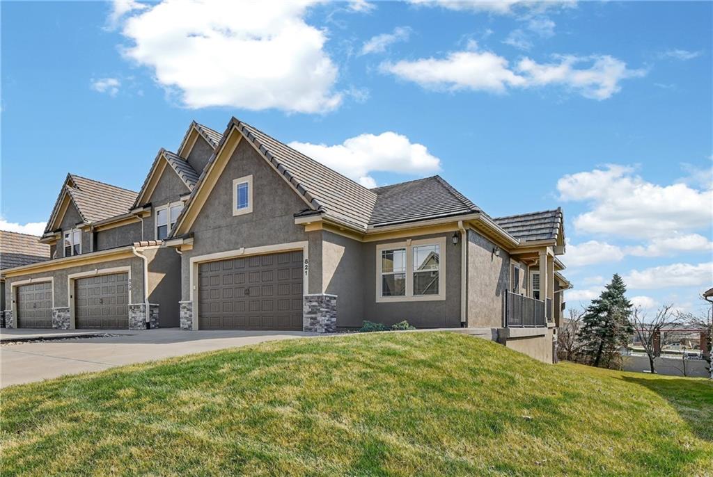 Listing Photo MLS #HMS2608639