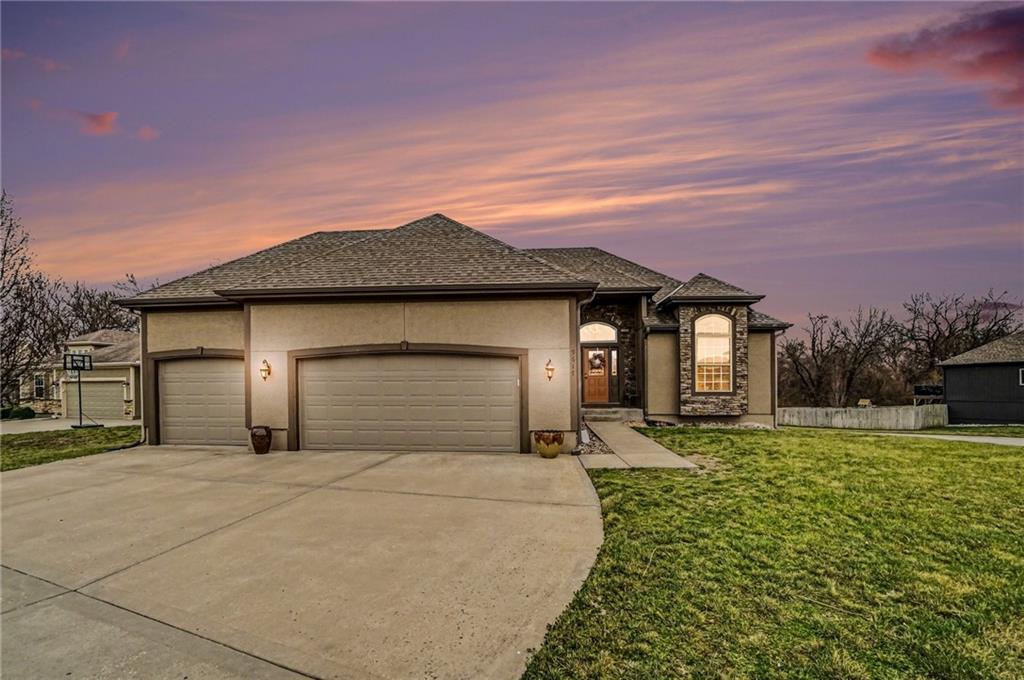 Listing Photo MLS #HMS2608711