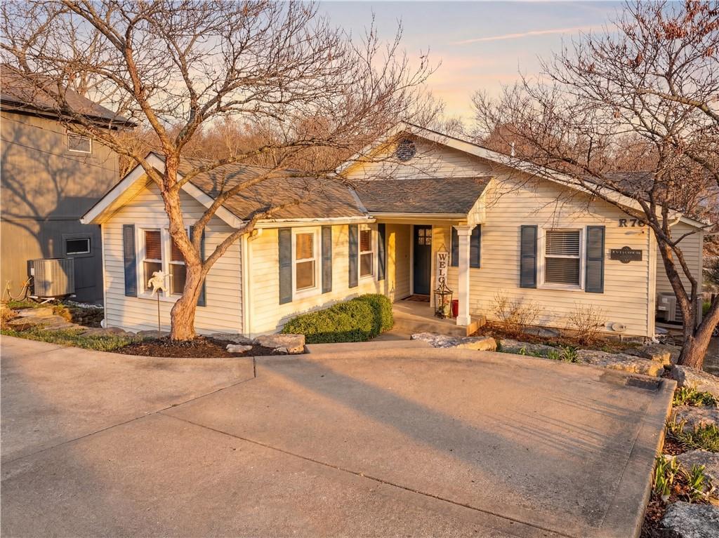 Listing Photo MLS #HMS2608793