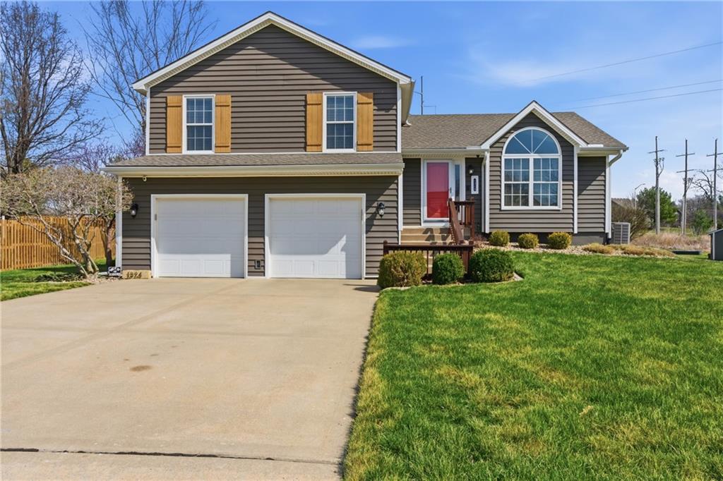 Listing Photo MLS #HMS2608879