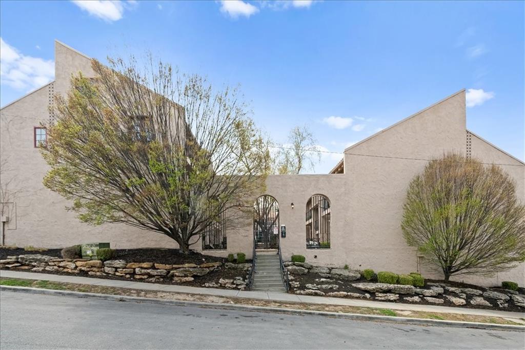 Listing Photo MLS #HMS2609098