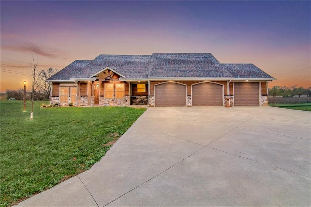 Listing Photo MLS #HMS2609202