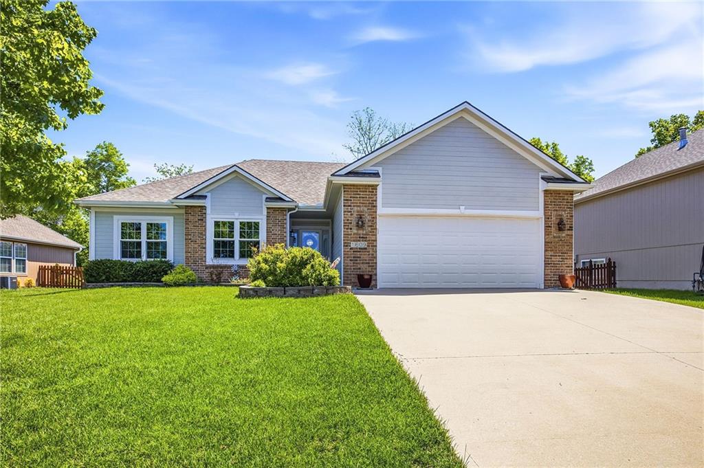 Listing Photo MLS #HMS2609549